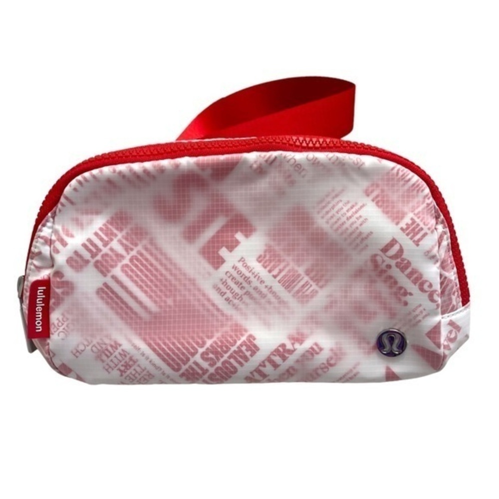Lululemon Everywhere Belt Bag Manifesto Print NWT